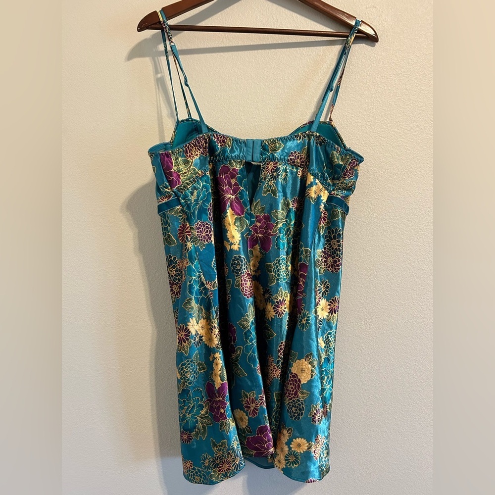 Floral Print Women's Sleepwear - Picture 5 of 8